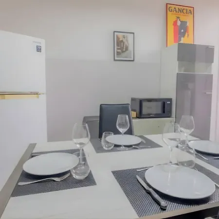 Inalpi Arena 5 Beds + Wi-fi アパート *